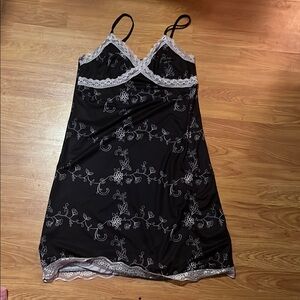 Elegant Black Lace Trim Nightgown